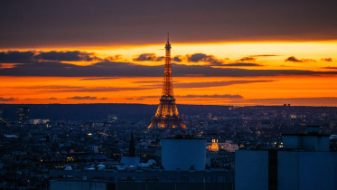 afp_20240228_34kc2z7_v3_preview_topshotfranceolyparis2024tourism.jpg
