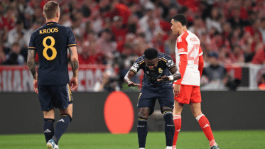 kroos-vinicius.gif