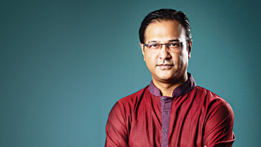 Asif Akbar on his way to debut in Bollywood 