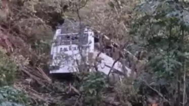 kashmir-rebels-bus