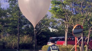 balloon_trash.jpg