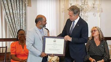 receiving_award.jpg