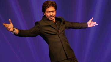 SRK becomes first Indian actor to have gold coins dedicated to him