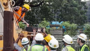 Work underway to fix metro rail bearing pad
