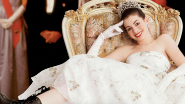 ‘The Princess Diaries 3’ is officially happening, marking Anne Hathaway’s return to Genovia