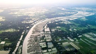shrinking-soilmari-river-01.jpg