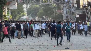 Dhaka College and City College students clash