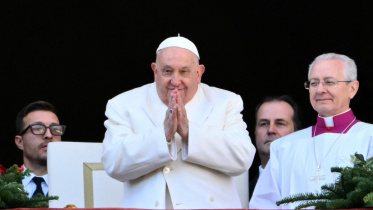 afp_20241225_36rg6fu_v2_preview_topshotvaticanreligionurbiorbichristmas.jpg