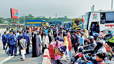 block-the-dhaka-mawa-expressway.jpg