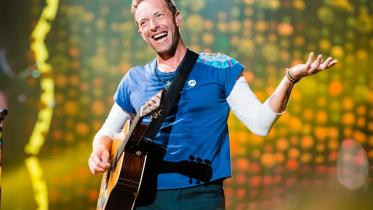Chris Martin’s unexpected apology for British Colonialism stuns fans at Mumbai concert