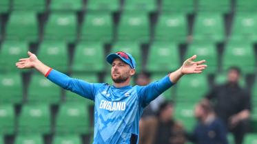 afp_20250226_36ym8r7_v1_highres_cricketct2025engafg.jpg