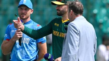 afp_20250301_36yv7mu_v1_preview_cricketct2025engsa.jpg