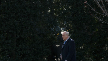 afp_20250321_2206281045_v2_preview_presidenttrumpdepartsthewhitehouseenroutetob.jpg