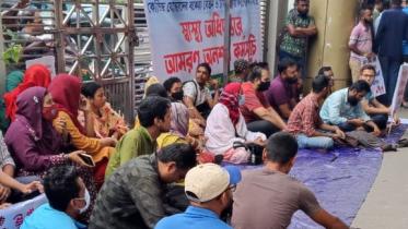 health workers protest at DGHS office