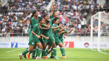 Bangladesh beats Myanmar women's football
