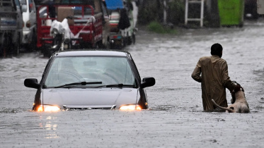afp_20250717_66zd2t8_v1_midres_pakistanweathermonsoon.jpg
