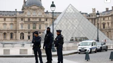 louvre_museum.jpg