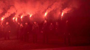 mourners_light_flares.jpg