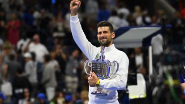 Djokovic back_09ed.jpg