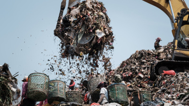 Plastic UN.jpg