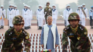 Yunus pays homage to Liberation War martyrs