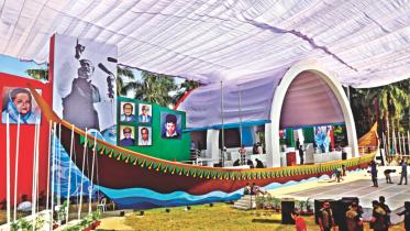 al council stage.jpg