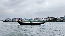 buriganga_boatmen.jpg