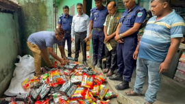 This year, the district administration, Directorate of National Consumers’ Right Protection, Bangladesh Food Safety Authority and Rab-6 have conducted more than a dozen drives across Jashore, including in Sharsha, Keshabpur and Monirampur. Photo: Collected