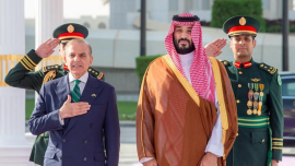 Saudi Crown Prince with Pakistan Prime Minister.png