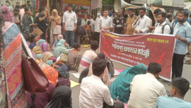 ProtestingPrimaryTeacher_27-9-26.jpg