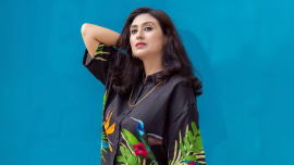 Kushum Shikder makes musical comeback with ‘Probol Ghor’