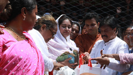hijra_donation.jpg
