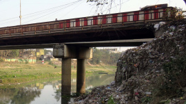 chhoto-jamuna-dumping.jpg