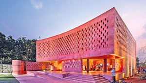 pic2.jpg