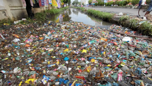 drainage-canal-in-Khulna.jpg