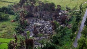 c712op_1_rohingya_village_burnt_down_in_rakhine_myan_14112022_e4c2_sbs.jpg