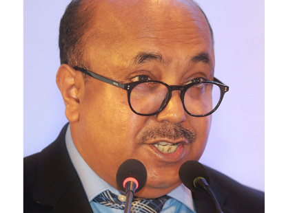 dr-mobasser-monem.jpg