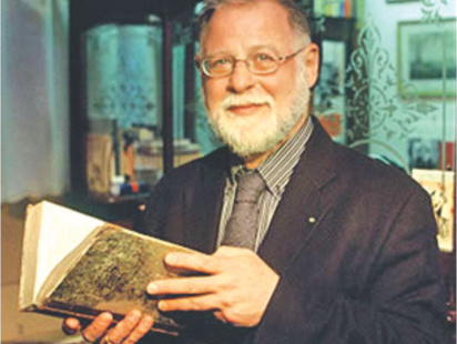 ALBERTO MANGUEL