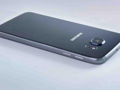 galaxys6rearanglelarge.jpg