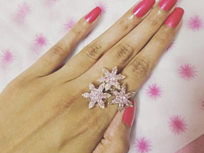 wear_pink.jpg