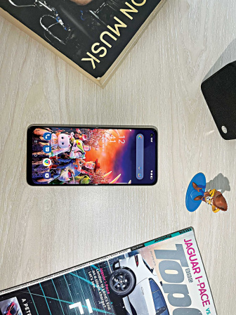 oppo1.jpg