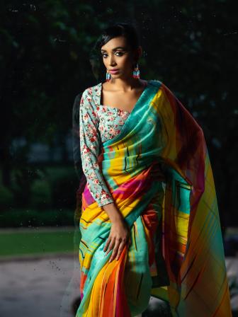 Stylish blouses: Full sleeve design ideas