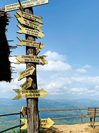 tourism1.jpg