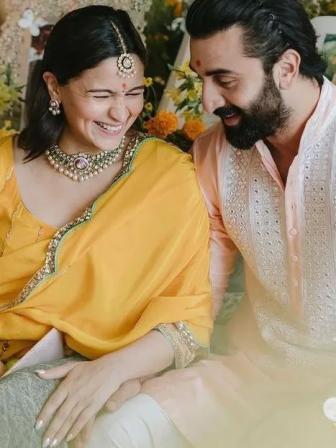 alia20and20kapoor8020home.jpg
