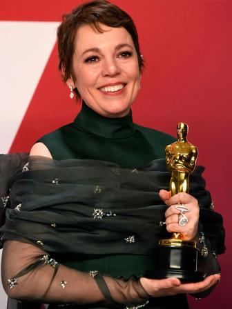 Olivia Colman criticises gender pay disparity in Hollywood 
