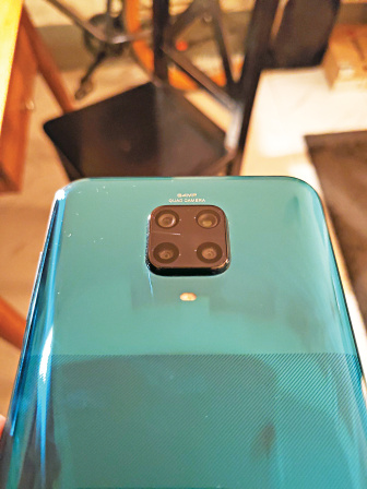 redmi.jpg