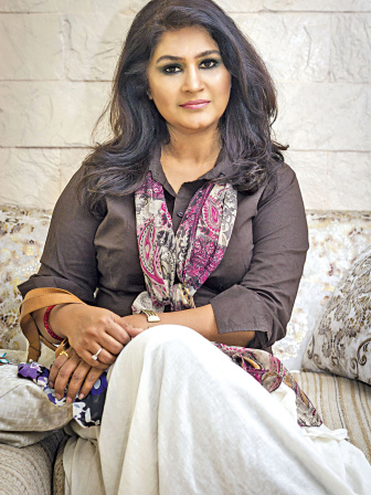 samina_0.jpg