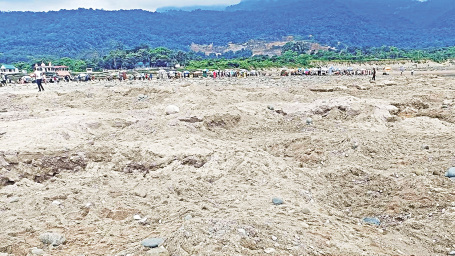govt officials involved in sada pathor looting