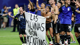 2026-07-15T213841Z_864818289_UP1EM7F1N6HM3_RTRMADP_3_SOCCER-WORLDCUP-ENG-ARG.JPG