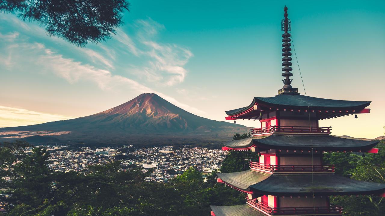 7 volcanoes to visit for both thrill seekers and homebodies  